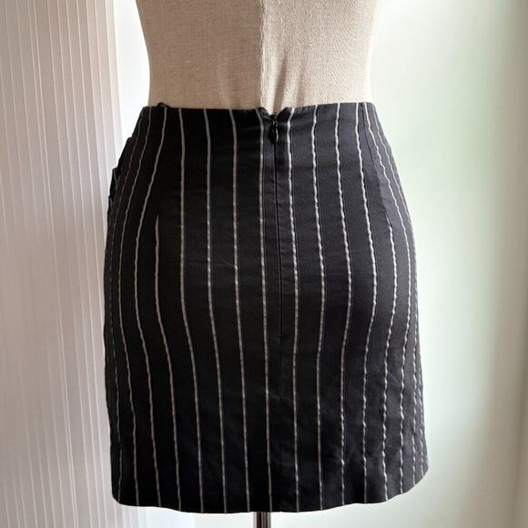 C/MEO Collective Pinstripe Twist Front Mini Skirt Women’s XS - Picture 5 of 8